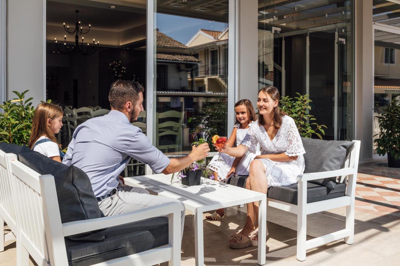 Melina Oasis Boutique Hotel Kassiopi Buitenkant foto