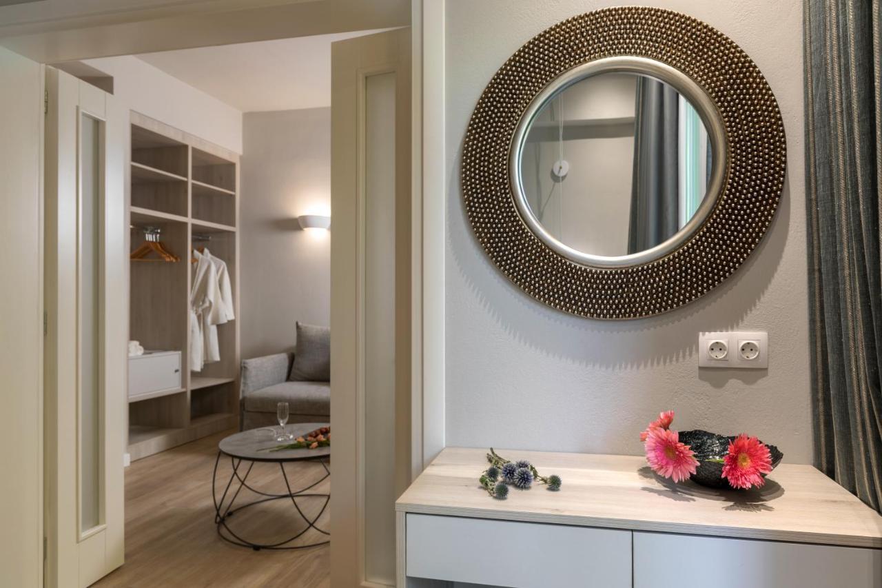 Melina Oasis Boutique Hotel Kassiopi Buitenkant foto