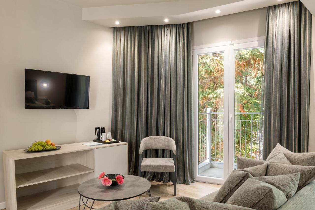 Melina Oasis Boutique Hotel Kassiopi Buitenkant foto