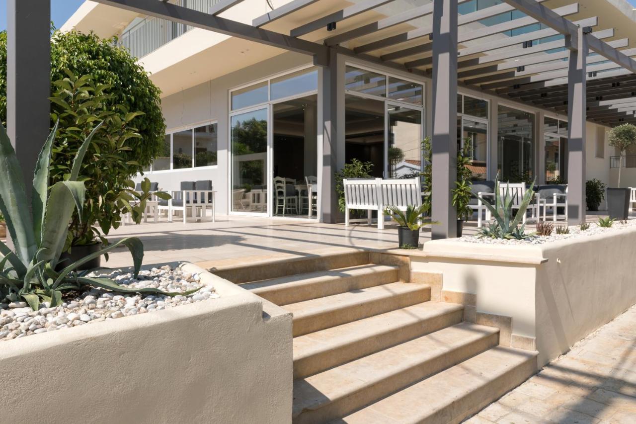 Melina Oasis Boutique Hotel Kassiopi Buitenkant foto